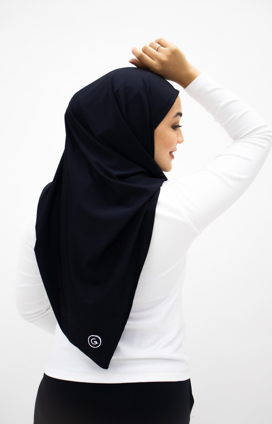 Sports Hijabs GLOWco Exclusive Air Mesh Instant Tri Scarf (With Inner) in Black