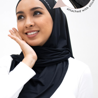 Sports Hijabs GLOWco Exclusive Air Waffle Instant Tri Scarf (With Inner) in Black