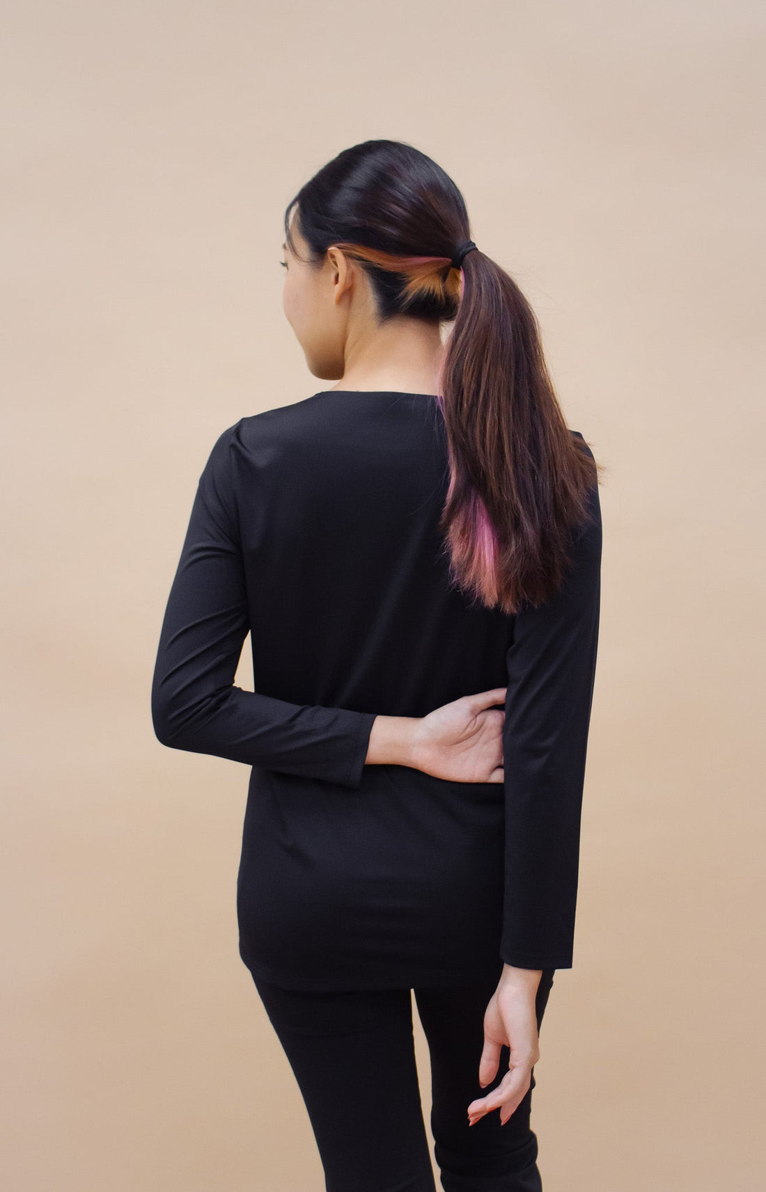 Innerwear GLOWco Exclusive AirLite InnerGlow Crew Neck Top in Black