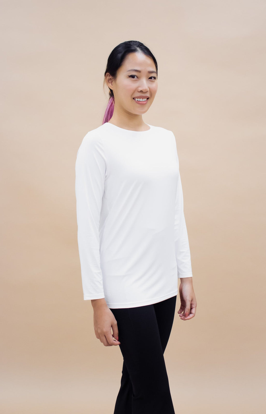 Innerwear GLOWco Exclusive AirLite InnerGlow Crew Neck Top in White