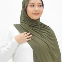 Everyday Hijabs GLOWco Exclusive Bamboo Lazy Shawl in Olive