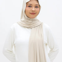 Everyday Hijabs GLOWco Exclusive Bamboo Lazy Shawl in Oyster