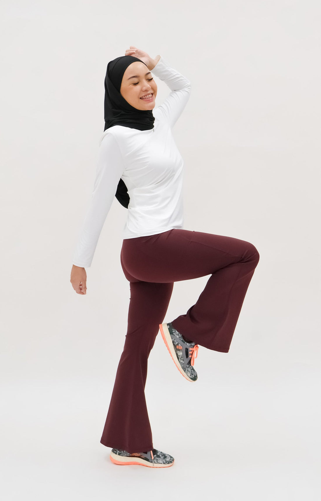 Bottoms GLOWco Exclusive Fit & Flare High Waisted Pocket Pants in Plum