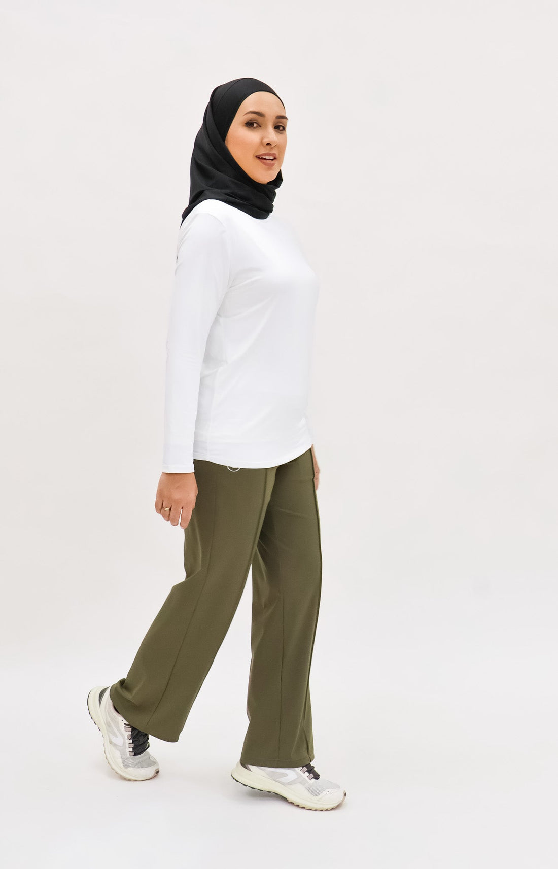 Bottoms GLOWco Exclusive Loose Pants 2.0 in Army Green