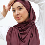 Sports Hijabs GLOWco Exclusive Tie Back MAXI Shawl in Deep Red
