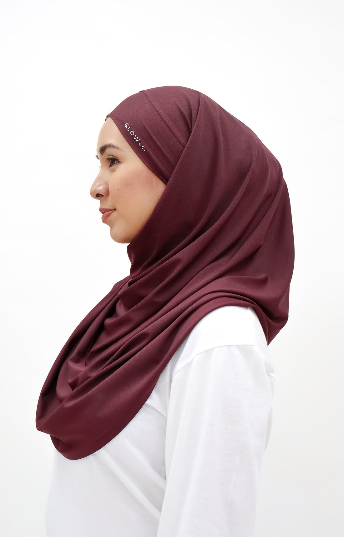 Sports Hijabs GLOWco Exclusive Tie Back MAXI Shawl in Deep Red