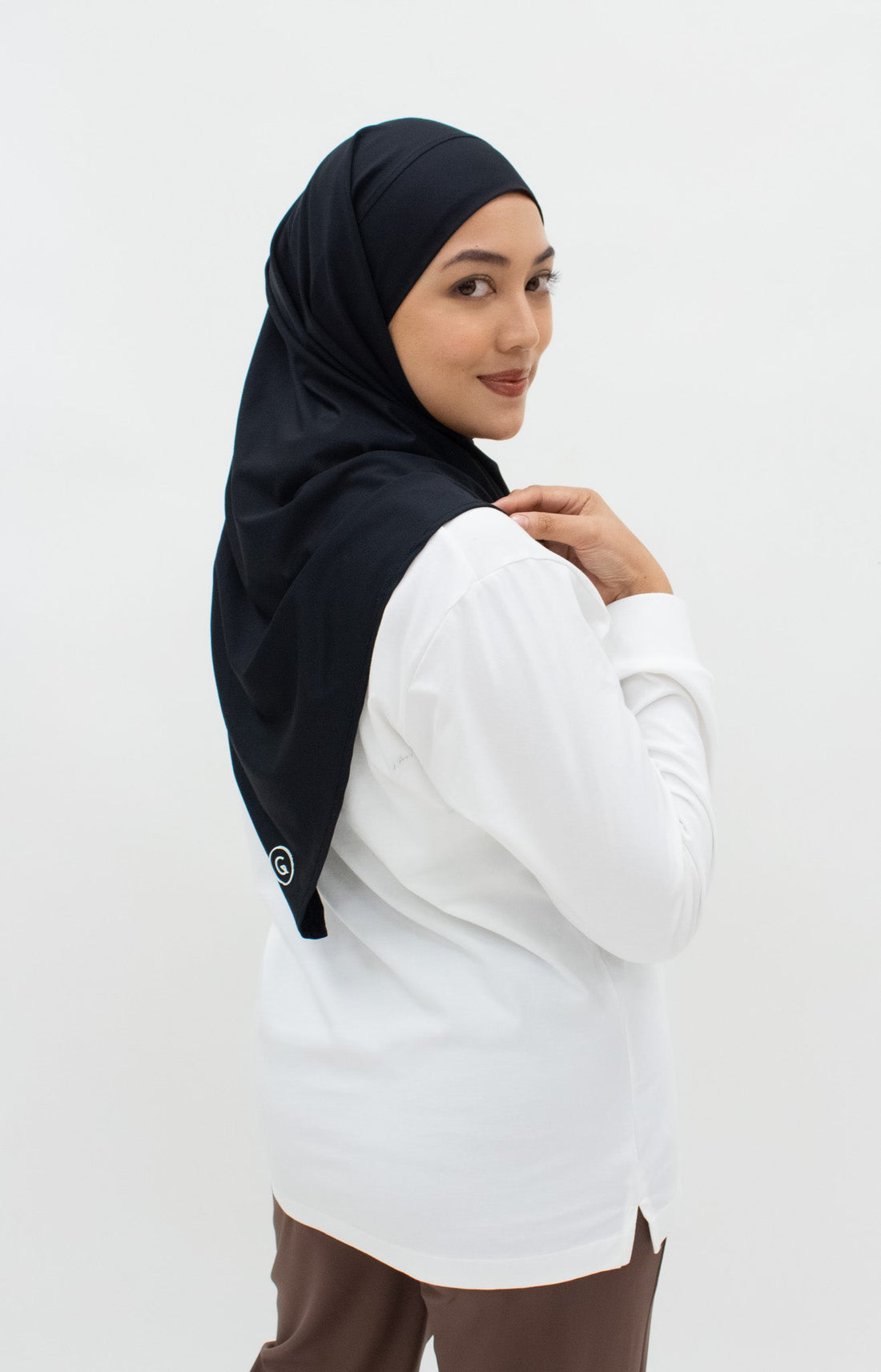 Sports Hijabs GLOWco Exclusive Tie Back Regular Shawl in Black