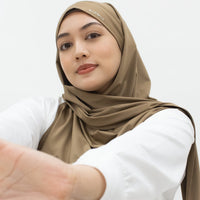 Sports Hijabs GLOWco Exclusive Tie Back Regular Shawl in Cocoa Brown