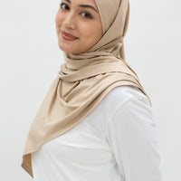 Sports Hijabs GLOWco Exclusive Tie Back Regular Shawl in Cuban Sand
