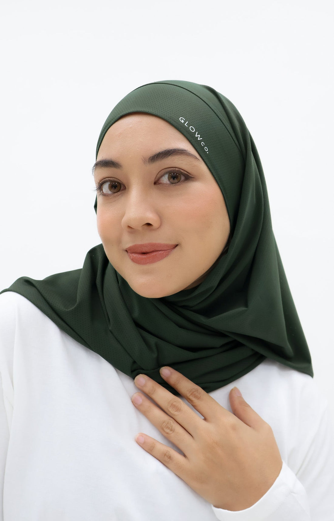Sports Hijabs GLOWco Exclusive Tie Back Regular Shawl in Deep Forest