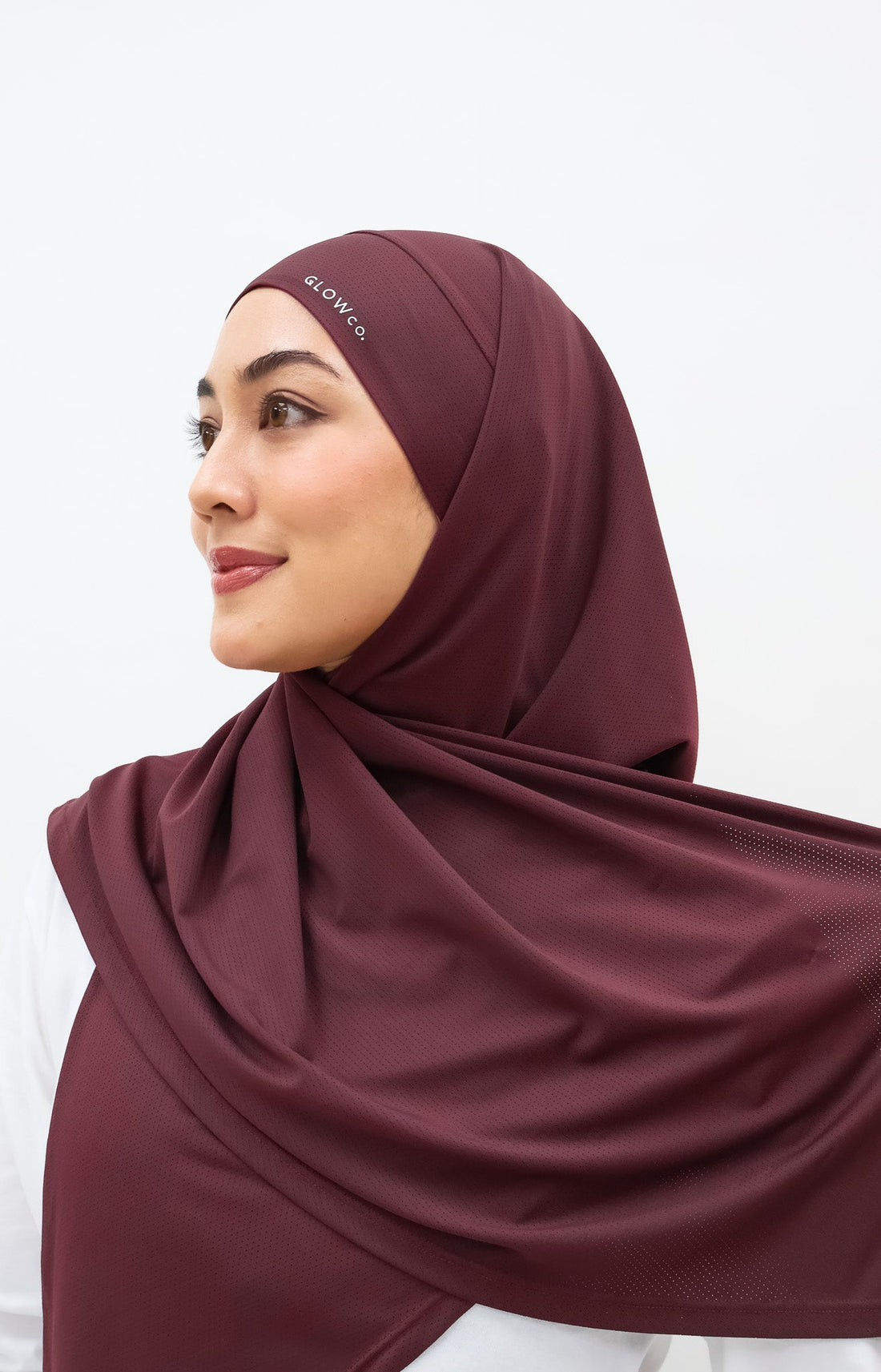 Sports Hijabs GLOWco Exclusive Tie Back Regular Shawl in Deep Red