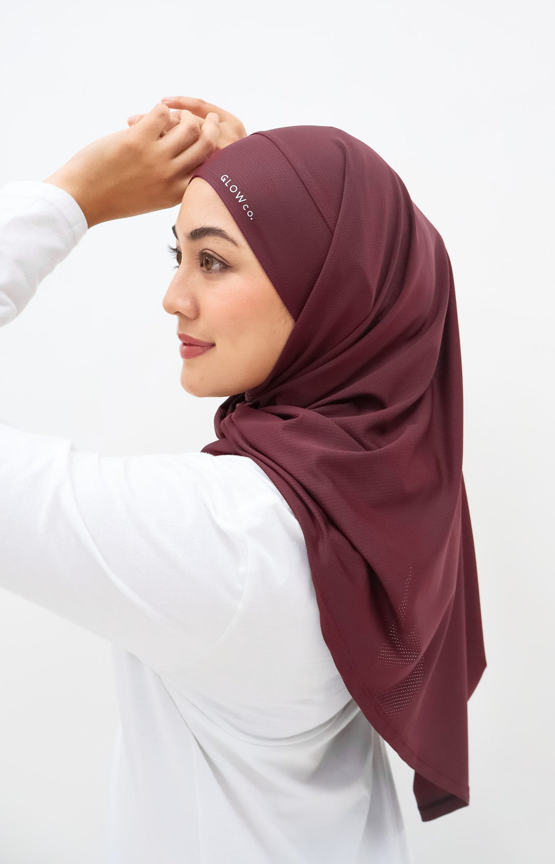 Sports Hijabs GLOWco Exclusive Tie Back Regular Shawl in Deep Red