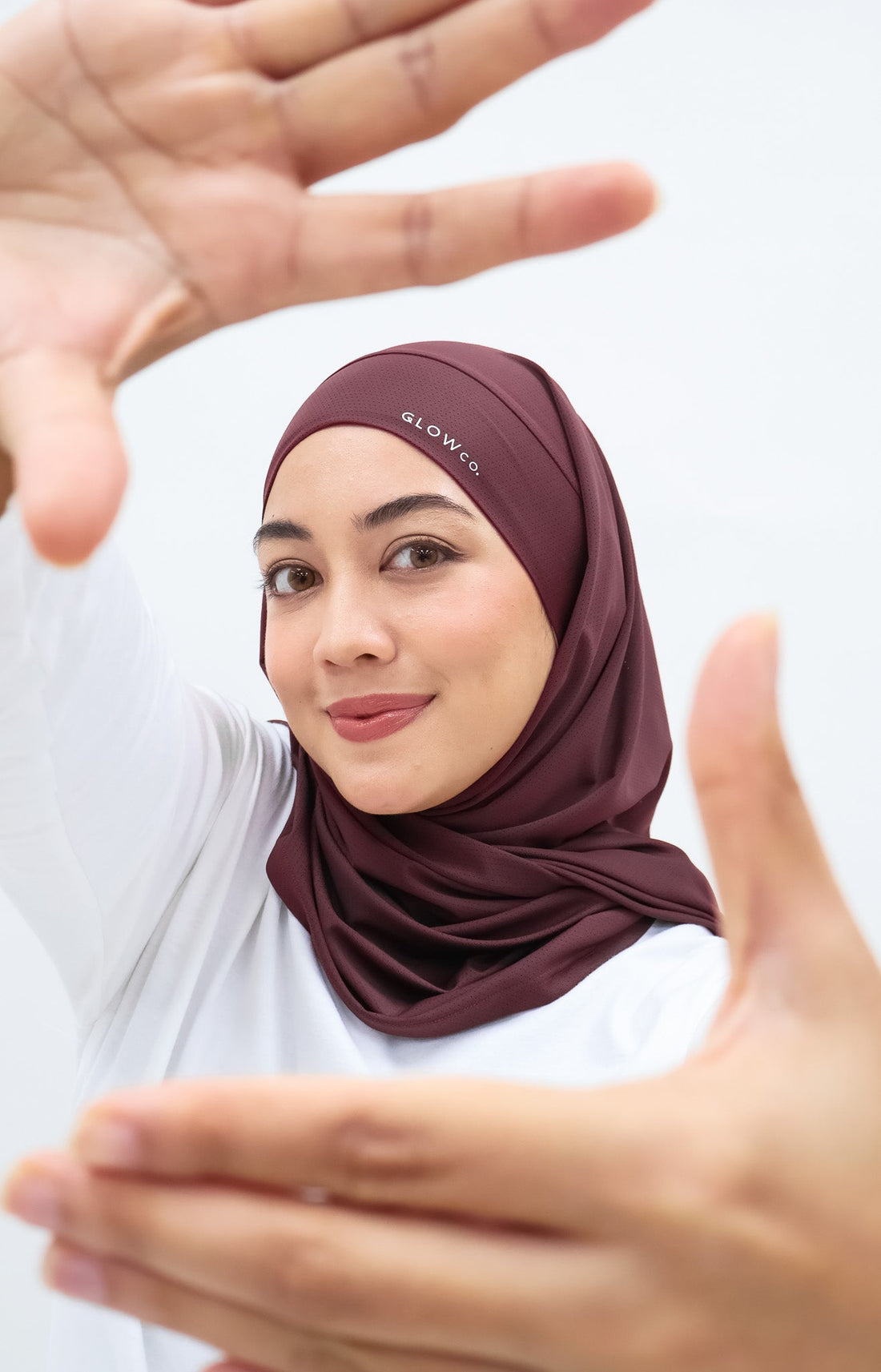 Sports Hijabs GLOWco Exclusive Tie Back Regular Shawl in Deep Red