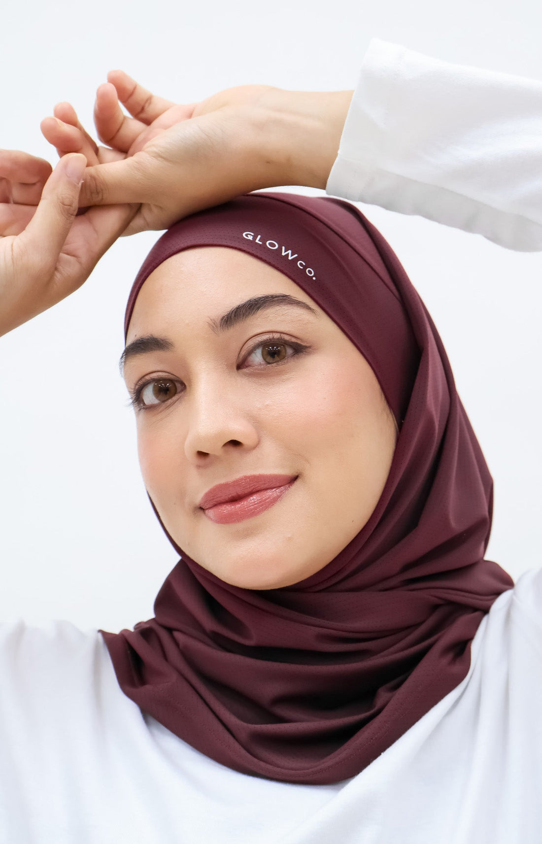 Sports Hijabs GLOWco Exclusive Tie Back Regular Shawl in Deep Red