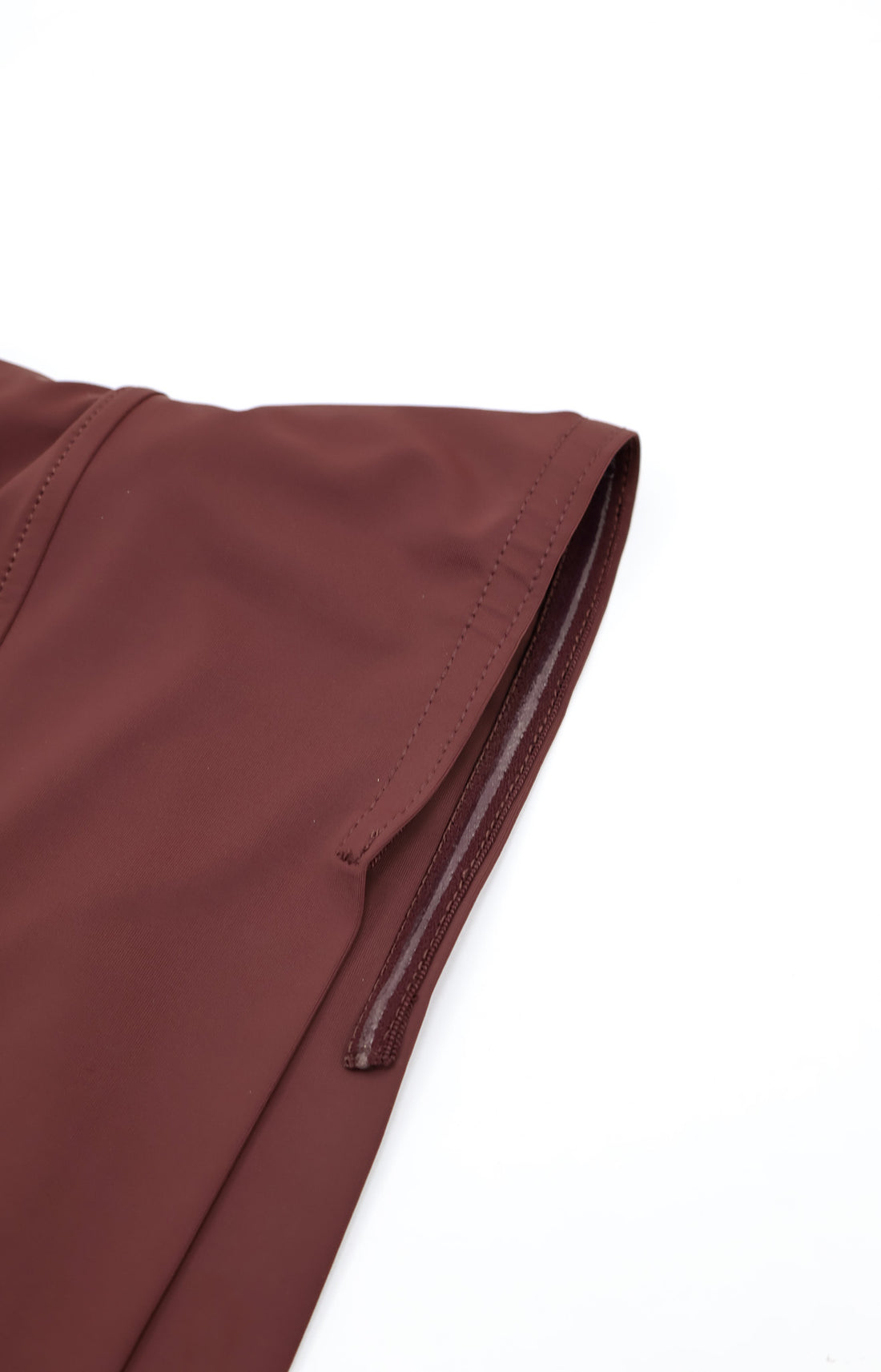 Swimwear GLOWco Exclusive AquaGrip Swim Tri Scarf in Wine Red