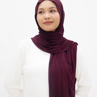 Everyday Hijabs GLOWco Exclusive Bamboo Lazy Shawl in Plum