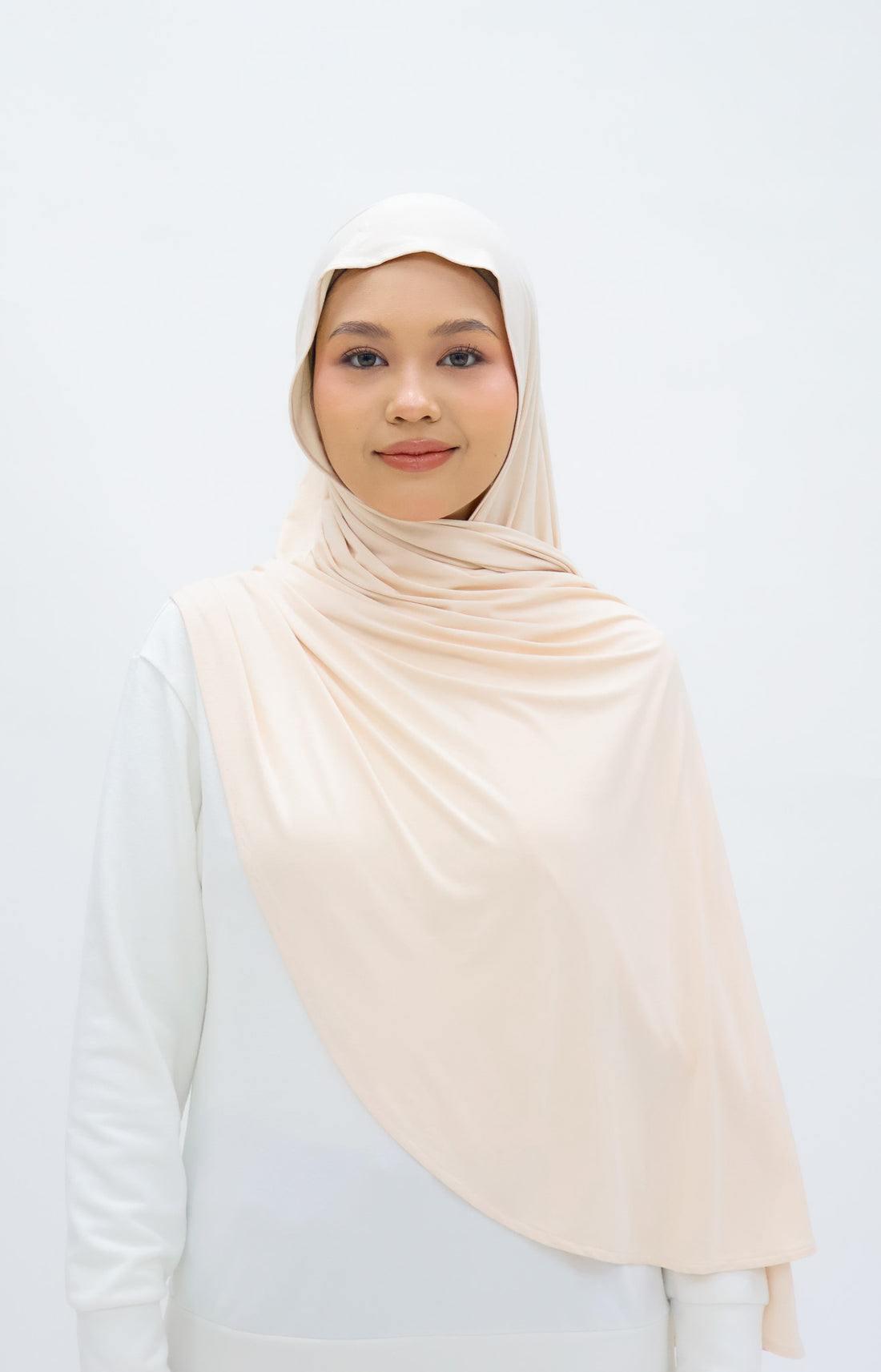Everyday Hijabs GLOWco Exclusive Bamboo Lazy Shawl in Soft Peach