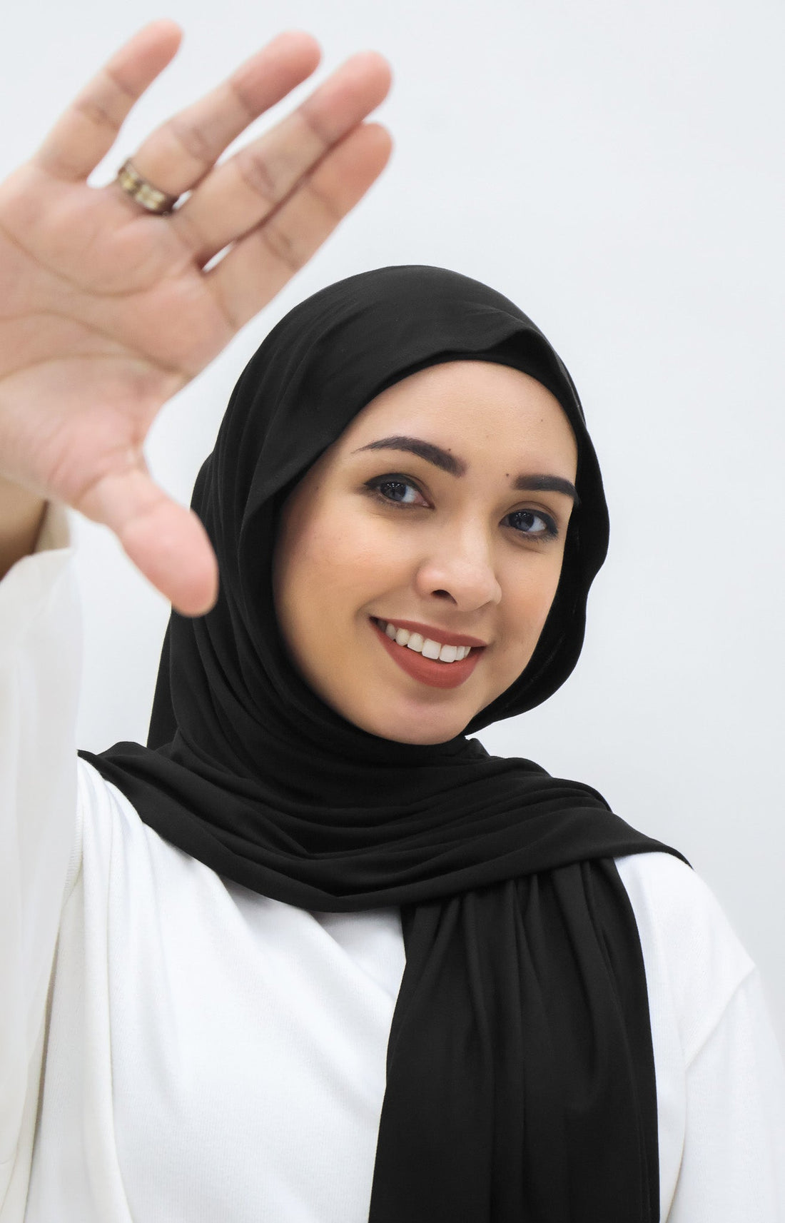 Everyday Hijabs GLOWco Exclusive Bamboo Shawl (with inner) in Black