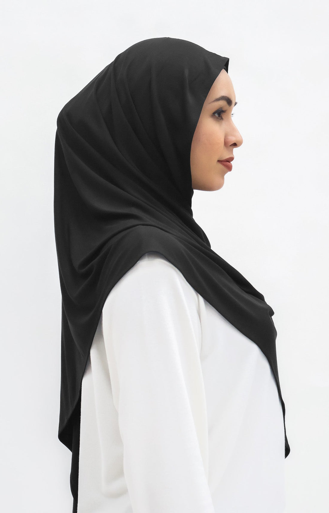 Everyday Hijabs GLOWco Exclusive Bamboo Shawl (with inner) in Black