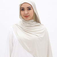 Everyday Hijabs GLOWco Exclusive Bamboo Shawl (with inner) in Oyster