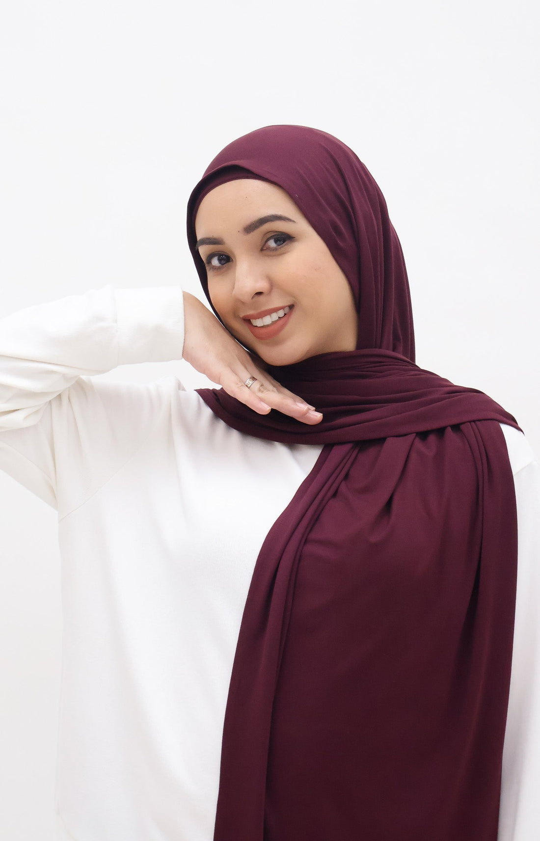 Everyday Hijabs GLOWco Exclusive Bamboo Shawl (with inner) in Plum