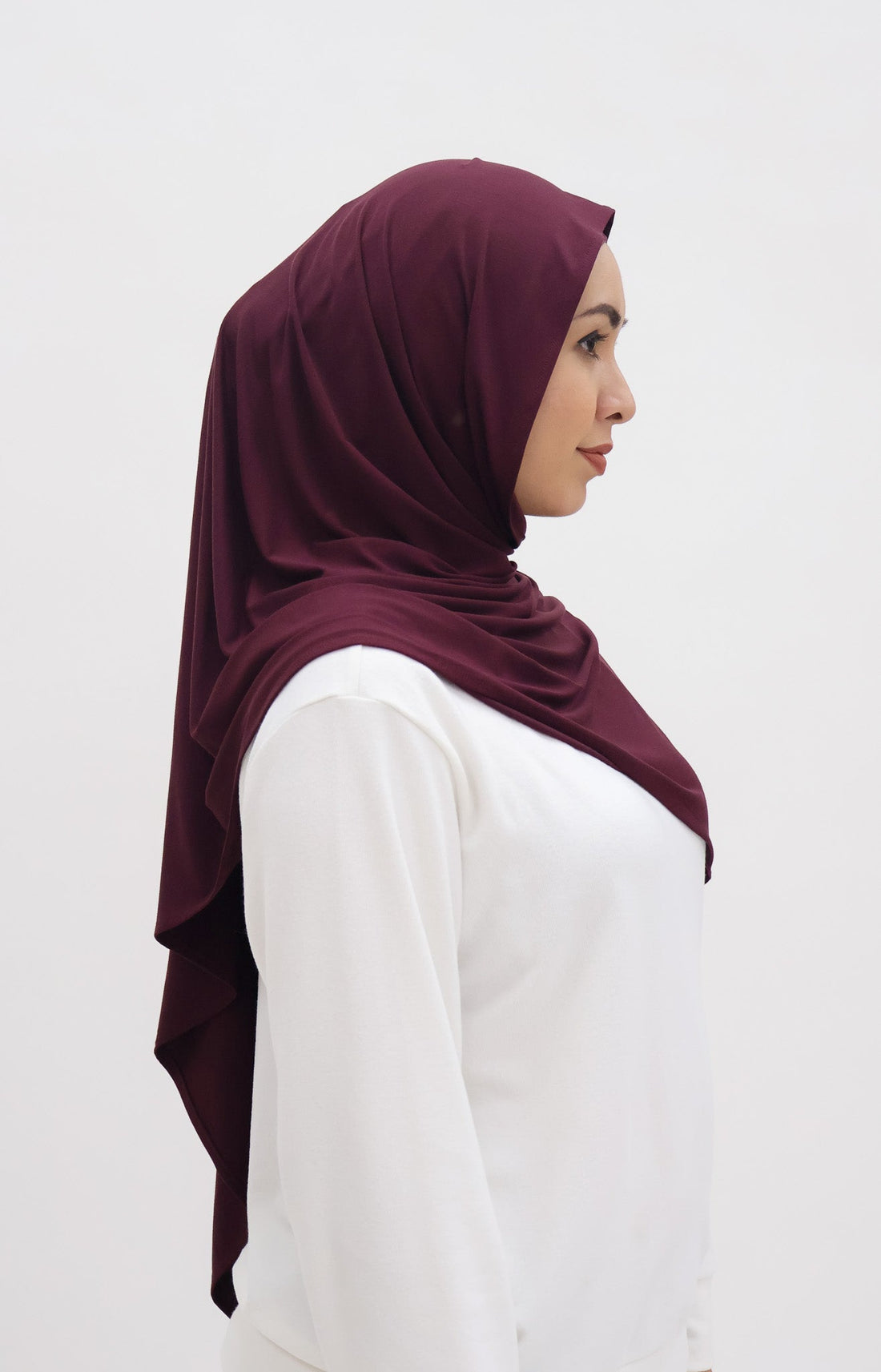 Everyday Hijabs GLOWco Exclusive Bamboo Shawl (with inner) in Plum