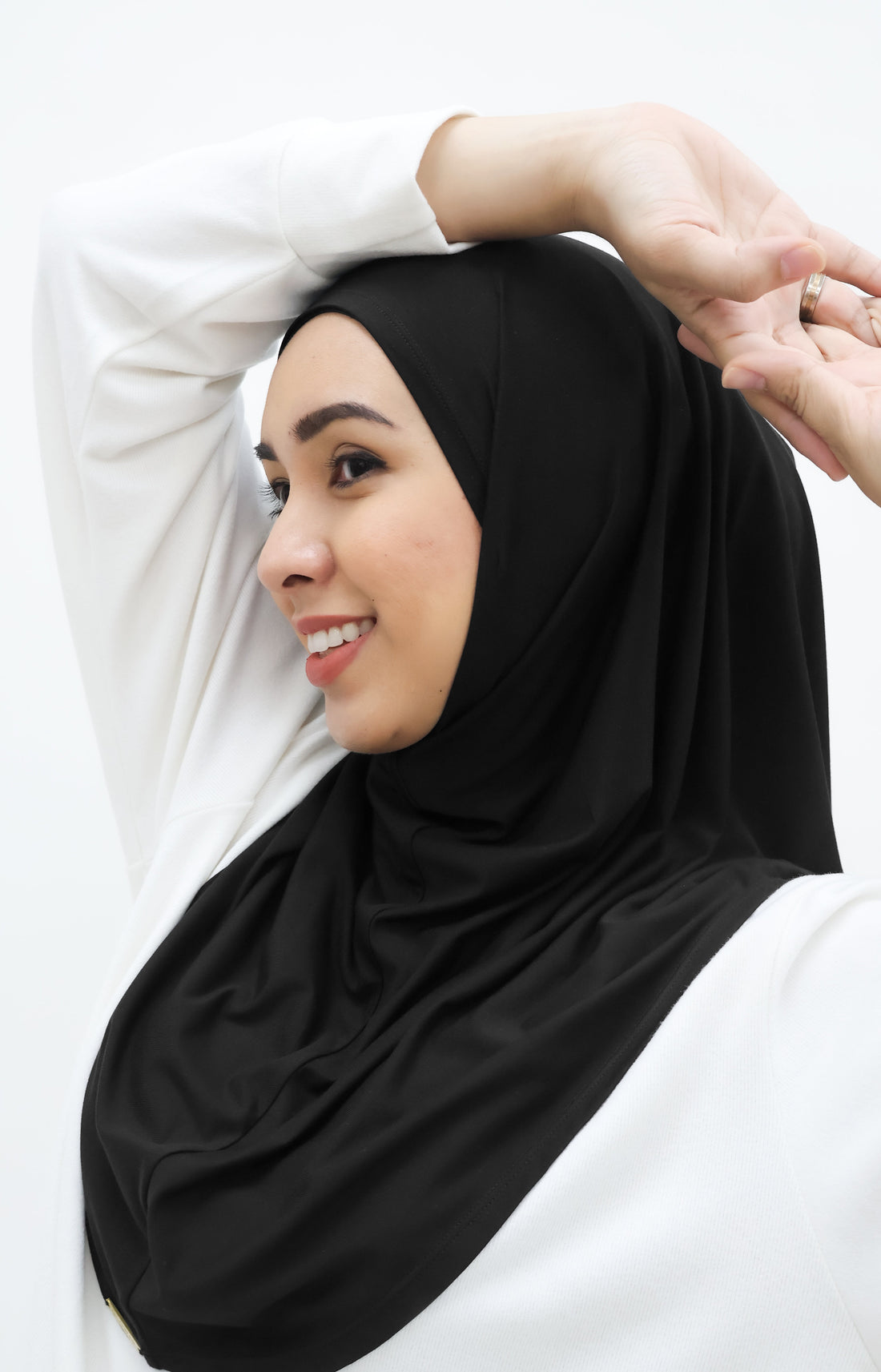 Everyday Hijabs GLOWco Exclusive Bamboo Slip-on Maxi in Black