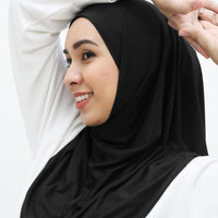 Everyday Hijabs GLOWco Exclusive Bamboo Slip-on Maxi in Black