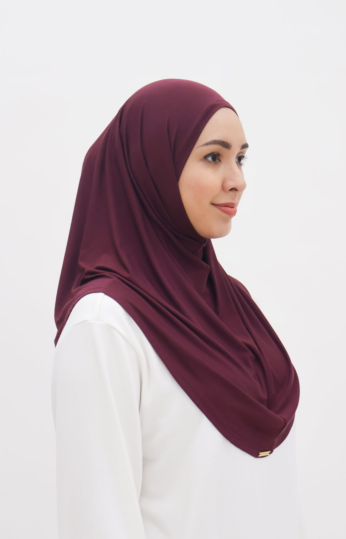 Everyday Hijabs GLOWco Exclusive Bamboo Slip-on Maxi in Plum