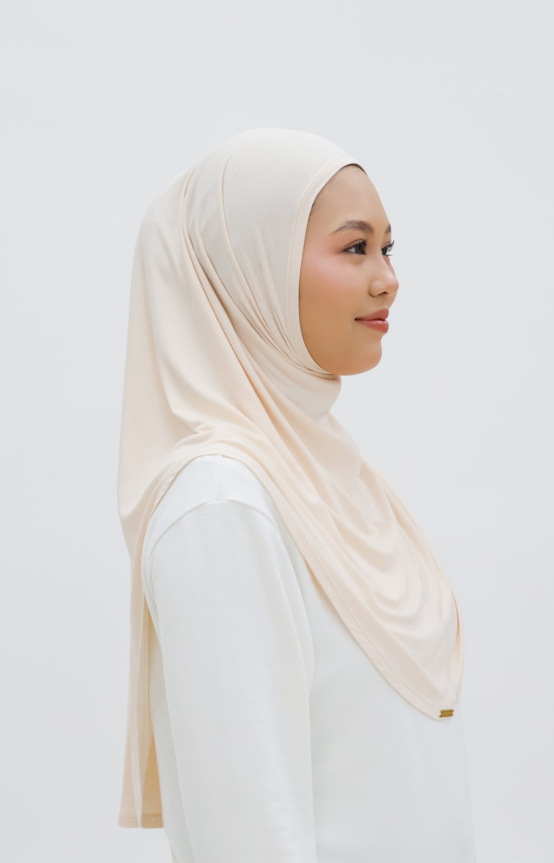 Everyday Hijabs GLOWco Exclusive Bamboo Slip-on Maxi in Soft Peach