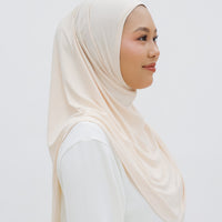 Everyday Hijabs GLOWco Exclusive Bamboo Slip-on Maxi in Soft Peach