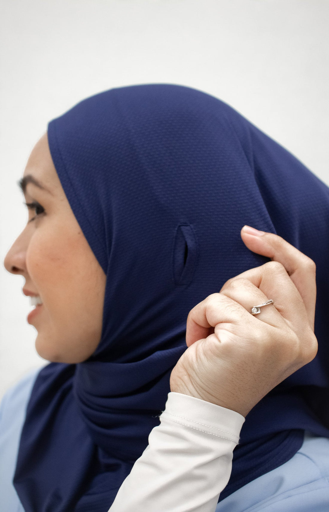 Sports Hijabs GLOWco Exclusive Essential Glow Hijab