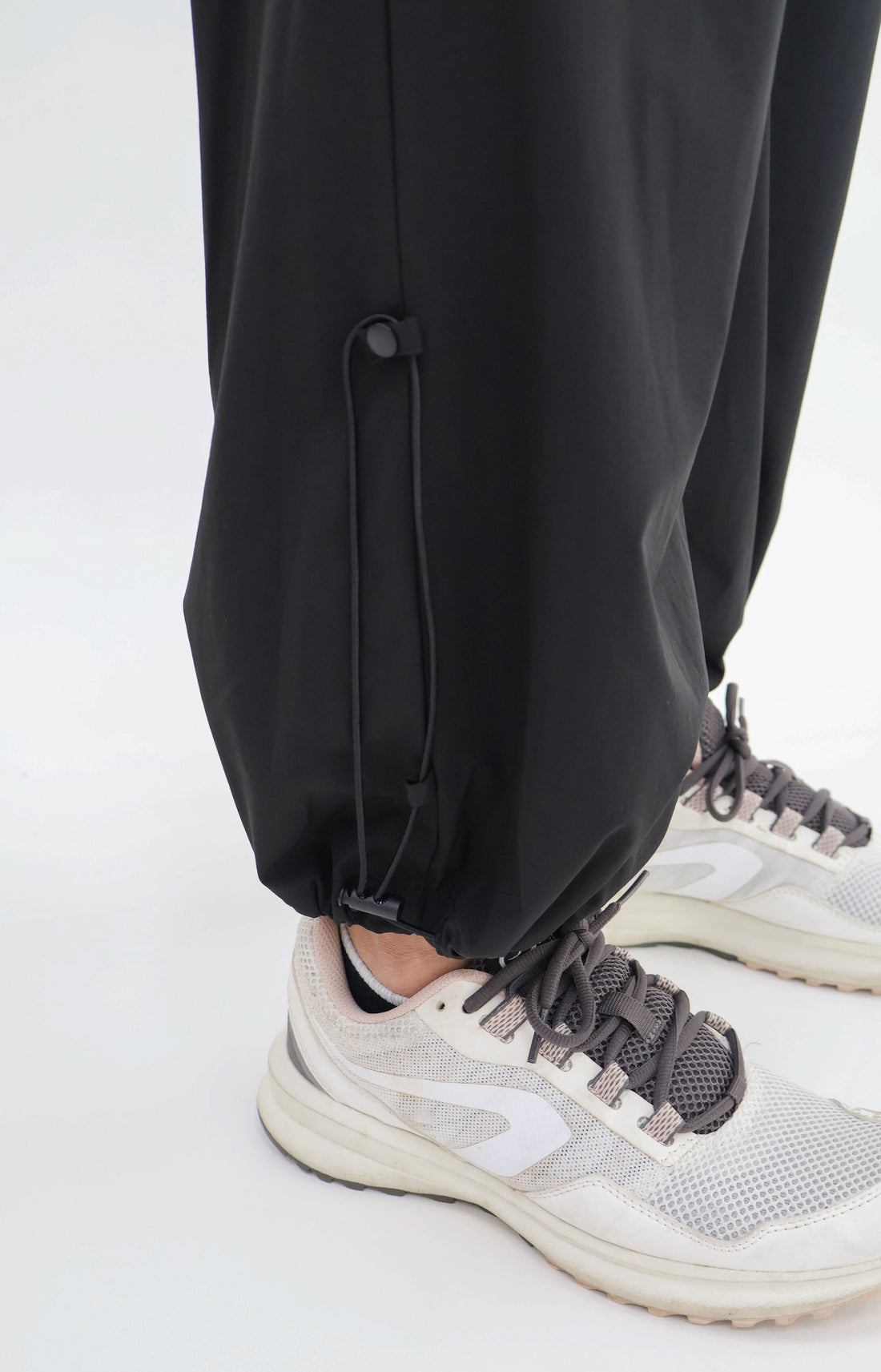 Bottoms GLOWco Exclusive Everyday Street Cargo Pants in Black