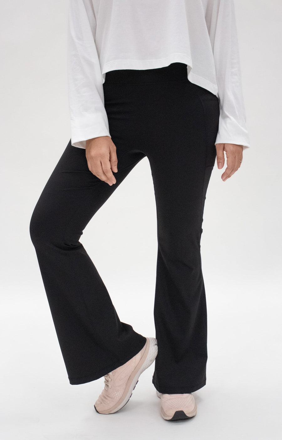 Bottoms GLOWco Exclusive Fit & Flare High Waisted Pocket Pants in Black