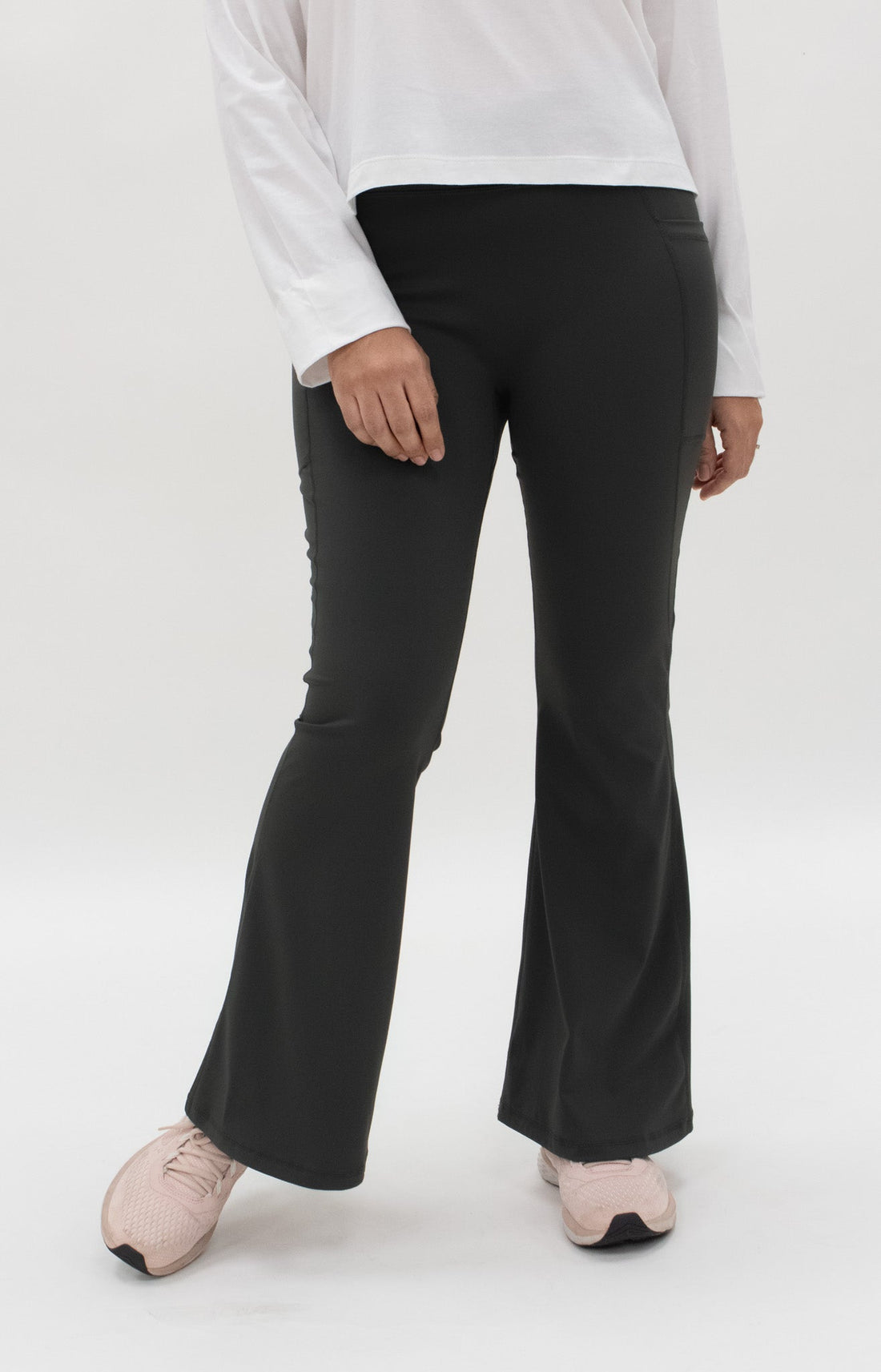 Bottoms GLOWco Exclusive Fit & Flare High Waisted Pocket Pants in Graphite