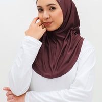Sports Hijabs GLOWco Exclusive Instant Mini in Deep Red