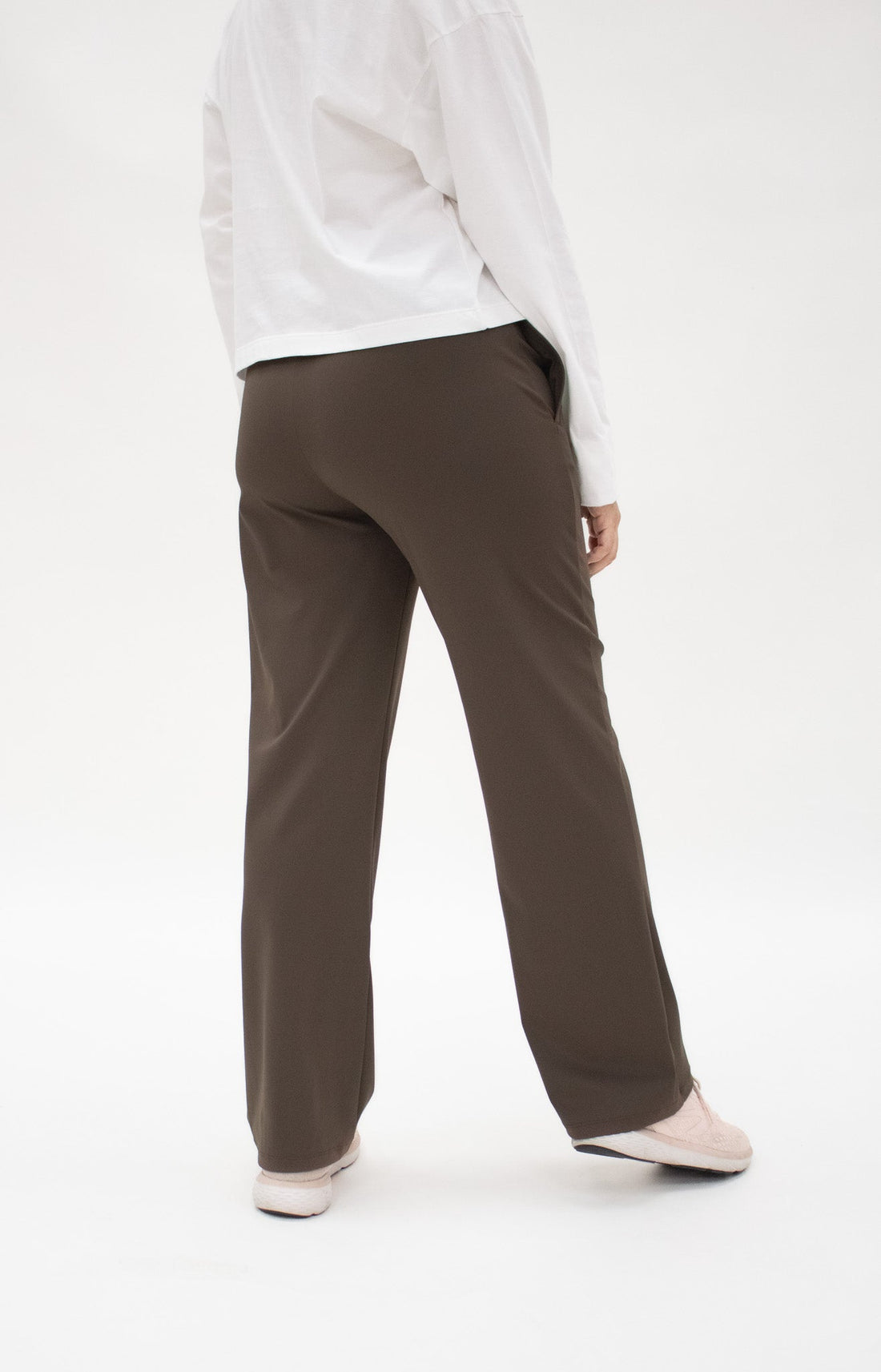 Bottoms GLOWco Exclusive Loose Pants 2.0 in Dark Chocolate