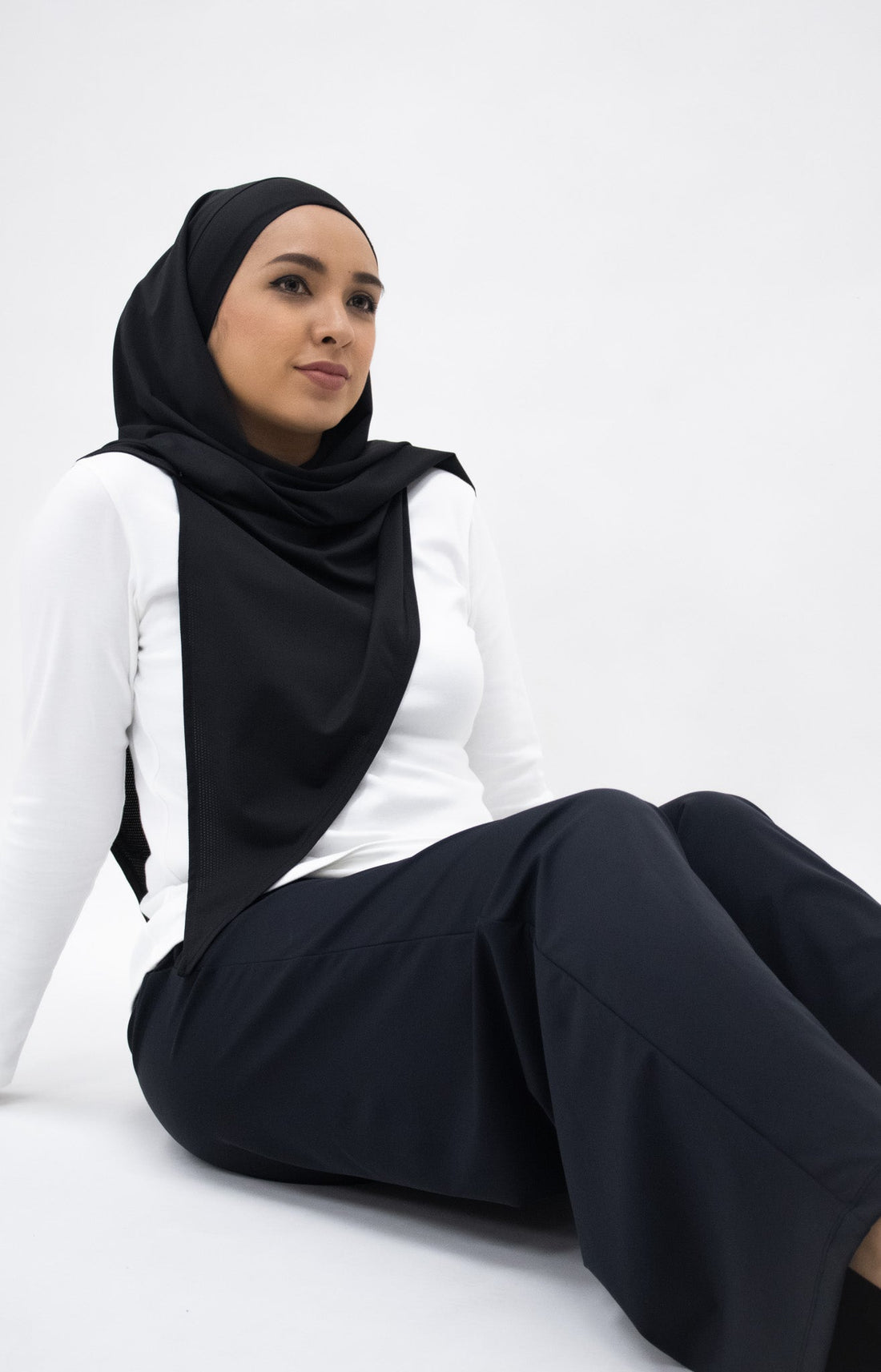 Bottoms GLOWco Exclusive Relaxed Fit Wide Leg Pants in Raven