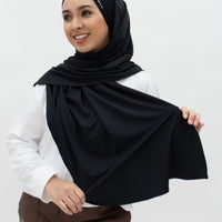 Sports Hijabs GLOWco Exclusive Tie Back MAXI Shawl in Black