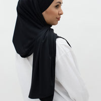 Sports Hijabs GLOWco Exclusive Tie Back MAXI Shawl in Black