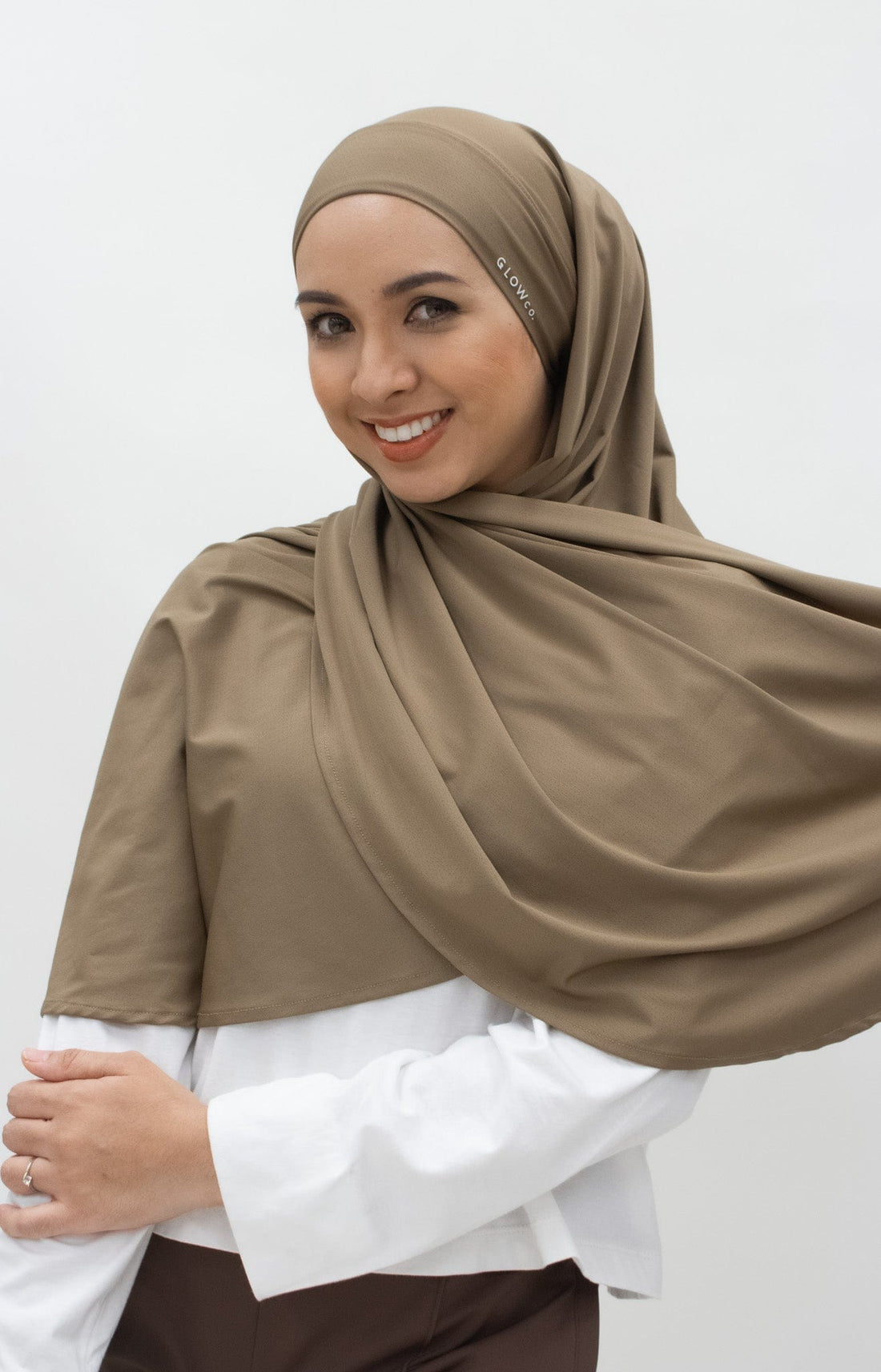 Sports Hijabs GLOWco Exclusive Tie Back MAXI Shawl in Cocoa Brown