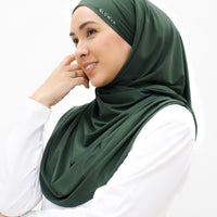 Sports Hijabs GLOWco Exclusive Tie Back MAXI Shawl in Deep Forest