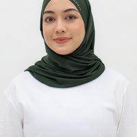 Sports Hijabs GLOWco Exclusive Tie Back Regular Shawl in Deep Forest