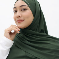 Sports Hijabs GLOWco Exclusive Tie Back Regular Shawl in Deep Forest